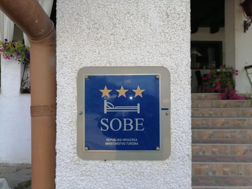 Bed and Breakfast Sulentic Sobe I Restoran Вировитица Экстерьер фото