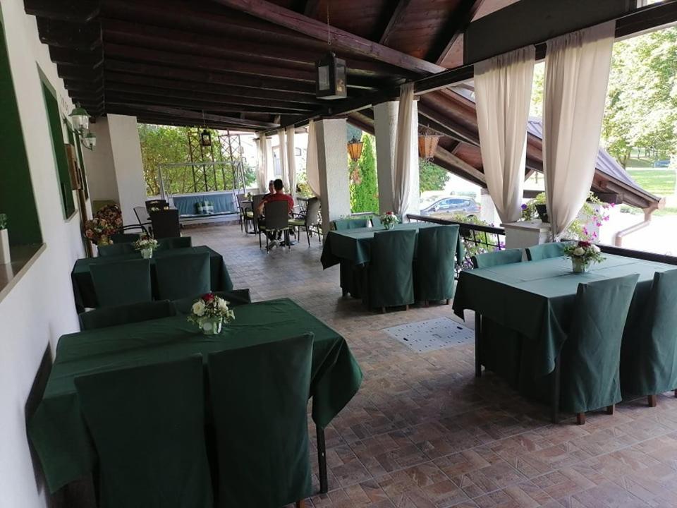 Bed and Breakfast Sulentic Sobe I Restoran Вировитица Экстерьер фото