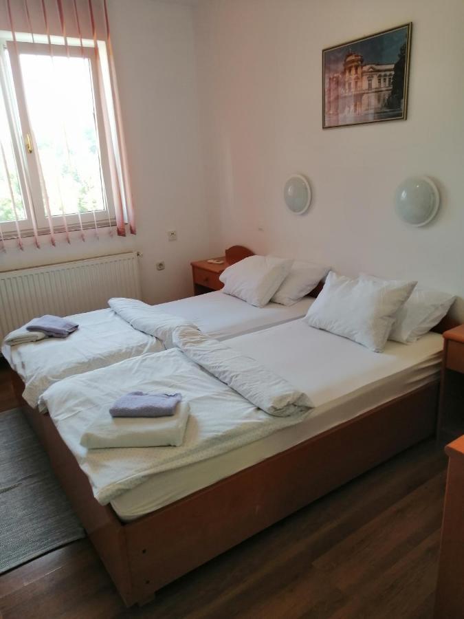 Bed and Breakfast Sulentic Sobe I Restoran Вировитица Экстерьер фото