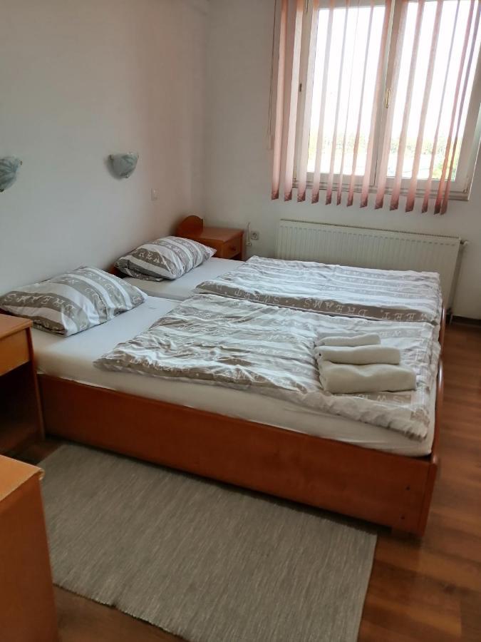 Bed and Breakfast Sulentic Sobe I Restoran Вировитица Экстерьер фото